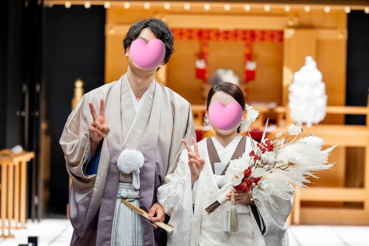 マグノリアとパンパスのブーケ　高級造花専門店アンクラフトは１級フラワー装飾技能士がアーティフィシャルフラワー（造花）で結婚式、ウェディングブーケ、髪飾り、ウェルカムボードなど無料相談開催。安くて低価格のブーケを10,000円からオーダーできます。ブーケのレッスン、只今レッスン料無料。おしゃれなブーケを制作致します。阪神電車、鳴尾・武庫川女子大駅。大阪、兵庫県、関西、西宮の隠れ家地下１階店舗あります。