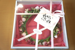 花冠　はなかんむり　ケース付き