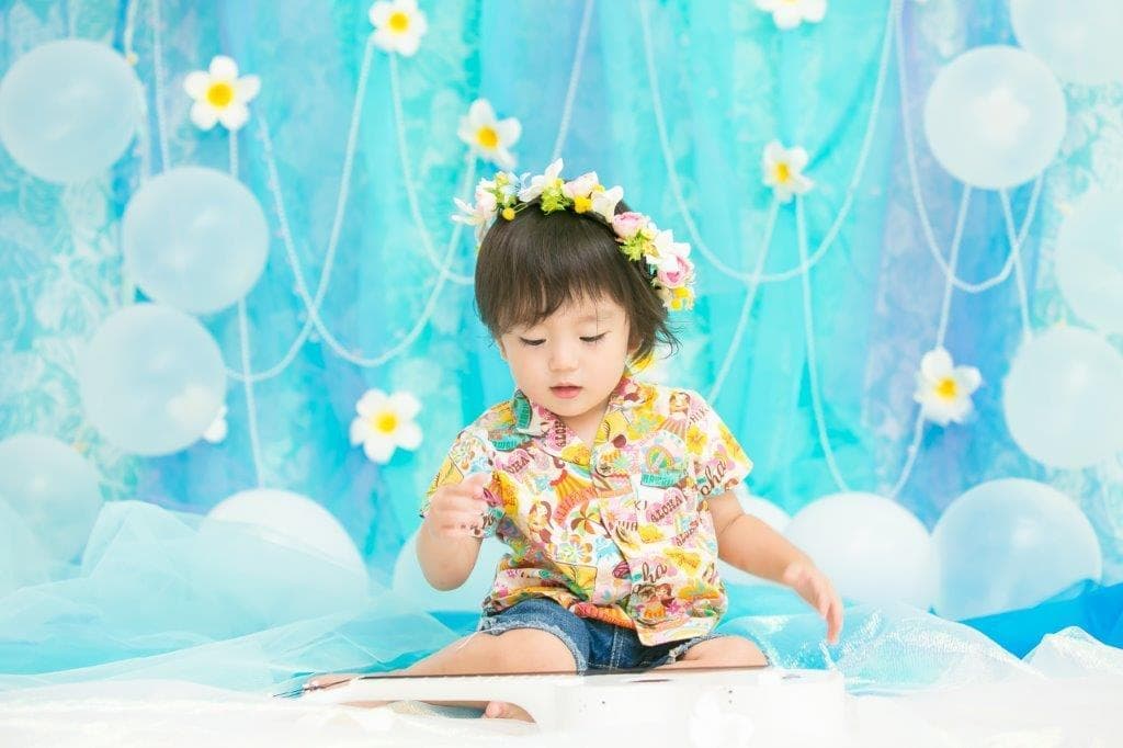 花冠　可愛い　個性的　高級造花専門店アンクラフトはアーティフィシャルフラワー（高級造花）専門店です。生花のような繊細なお花なのに枯れずにお手入れ不要なところが人気になっています。オーダーメイドの髪飾りを承っております。成人式用・結婚式用・披露宴・パーティ用・七五三御祝い等ご用意しております。　国家資格1級　大阪　関西　兵庫県