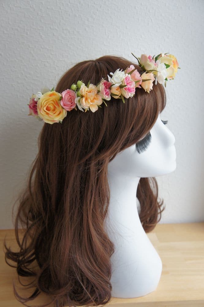 花冠　可愛い　個性的　高級造花専門店アンクラフトはアーティフィシャルフラワー（高級造花）専門店です。生花のような繊細なお花なのに枯れずにお手入れ不要なところが人気になっています。オーダーメイドの髪飾りを承っております。成人式用・結婚式用・披露宴・パーティ用・七五三御祝い等ご用意しております。　国家資格1級　大阪　関西　兵庫県