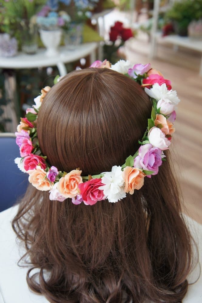 花冠　可愛い　個性的　高級造花専門店アンクラフトはアーティフィシャルフラワー（高級造花）専門店です。生花のような繊細なお花なのに枯れずにお手入れ不要なところが人気になっています。オーダーメイドの髪飾りを承っております。成人式用・結婚式用・披露宴・パーティ用・七五三御祝い等ご用意しております。　国家資格1級　大阪　関西　兵庫県