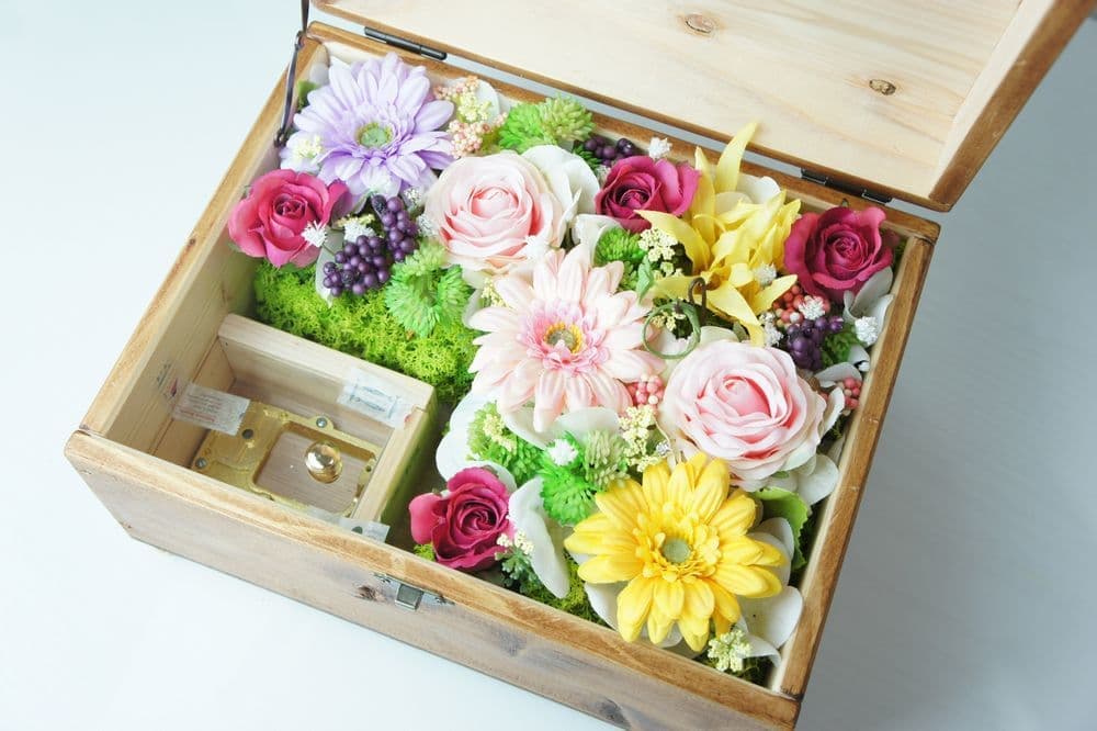 オルゴール　高級造花専門店　オーダーメイド　アンクラフト　国家資格1級　大阪　関西　兵庫県