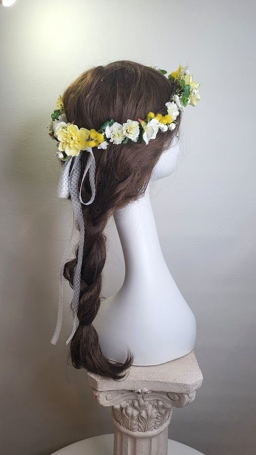 シロツメグサの花冠