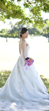 高級造花専門店アンクラフトは１級フラワー装飾技能士がアーティフィシャルフラワー（造花）で結婚式、ウェディングブーケ、髪飾り、ウェルカムボードなど無料相談開催。安くて低価格のブーケを10,000円からオーダーできます。ブーケのレッスン、只今レッスン料無料。おしゃれなブーケを制作致します。阪神電車、鳴尾・武庫川女子大駅。大阪、兵庫県、関西、西宮の隠れ家地下１階店舗あります。