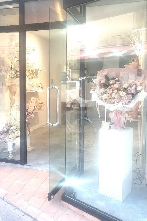 西宮のアーティフィシャルフラワー専門店 アンクラフト　枯れない花