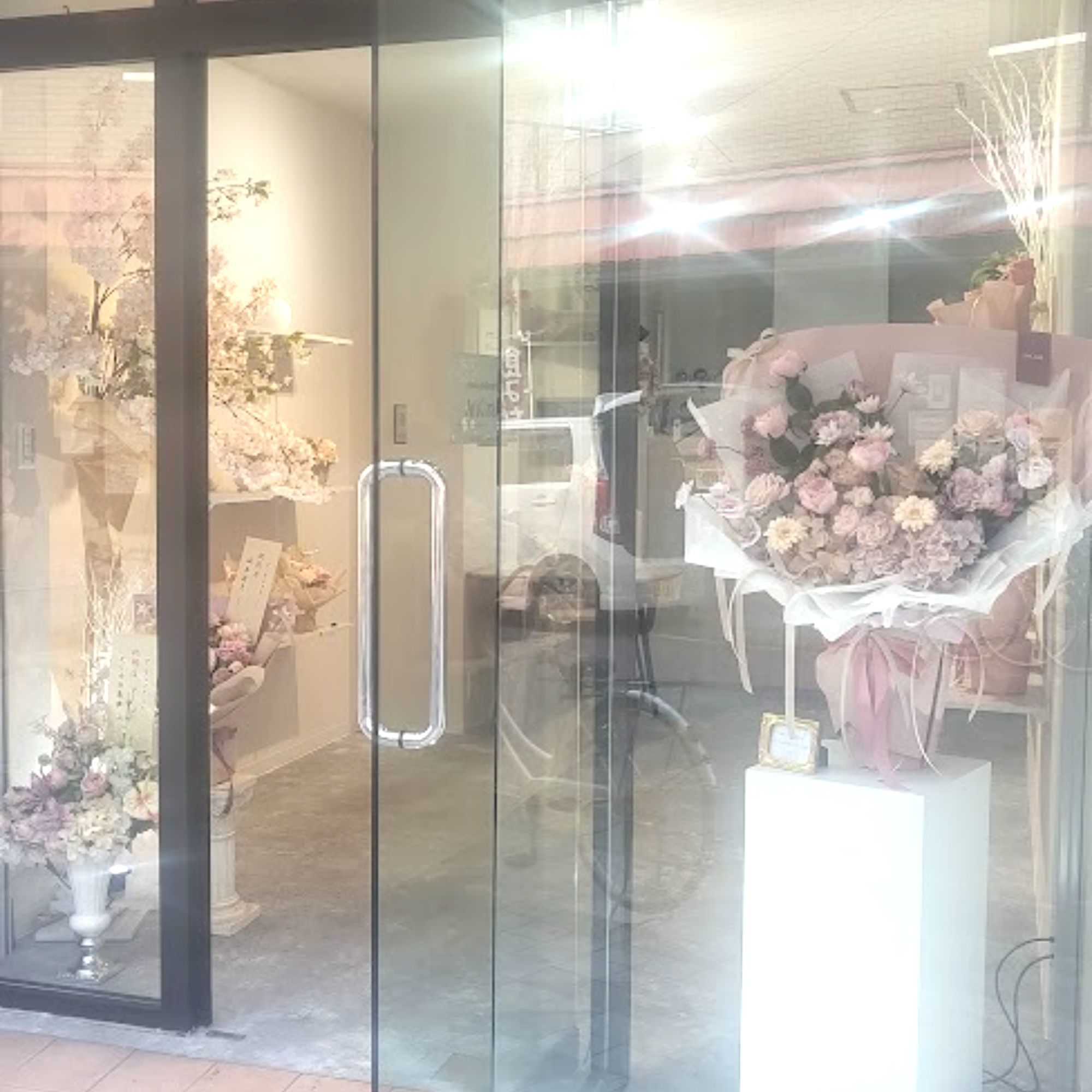 西宮のアーティフィシャルフラワー専門店 アンクラフト　枯れない花