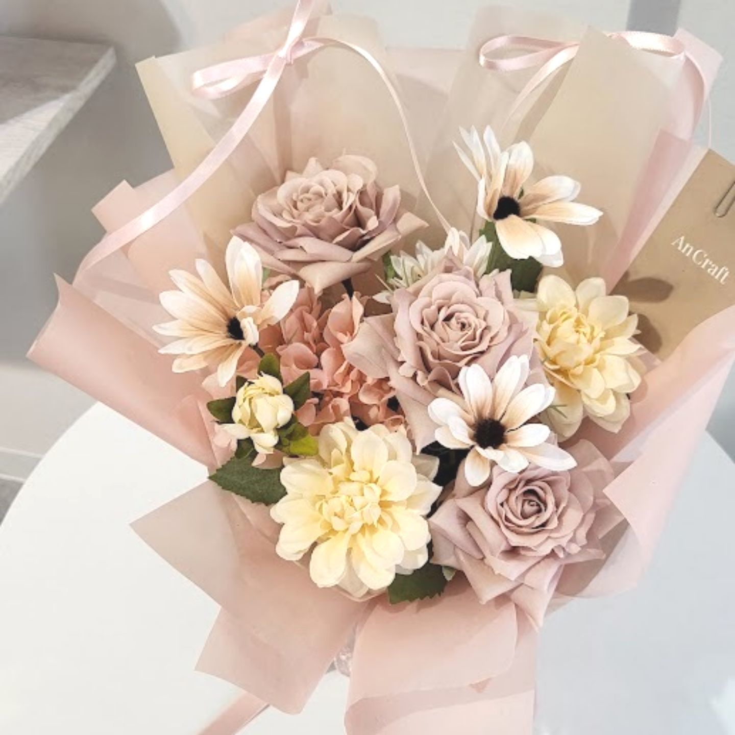 枯れない花束 アルテブーケ ニュアンスカラーの造花ブーケ